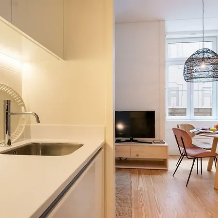 Brand New One-bedroom In Downtown Apartment